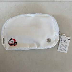 lululemon athletica White Everywhere Belt Bag